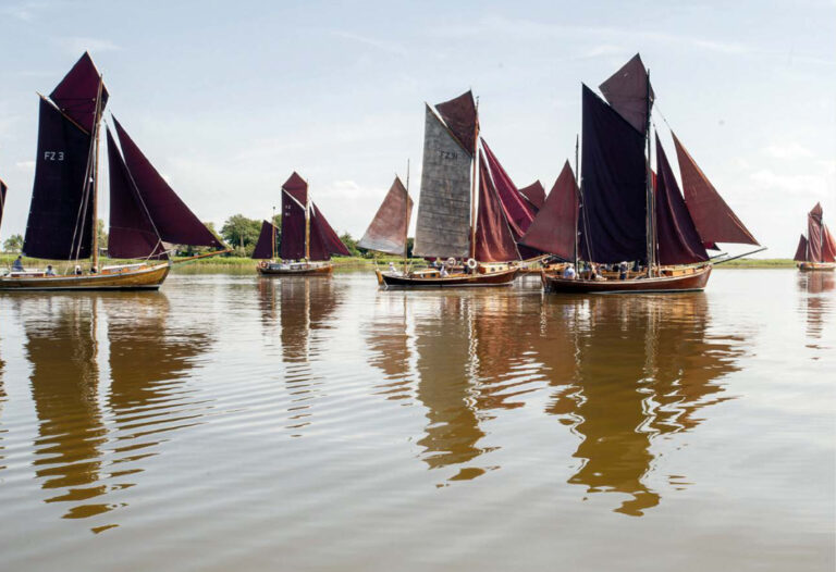 Das Segeln und Bewahren der Zeesboote in der Vorpommerschen Boddenlandschaft